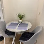 Luxury In Downtown 3