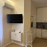Luxury In Downtown 3 דירה לבוב